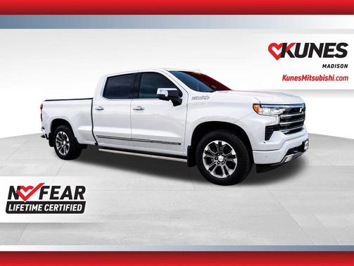 Pearl 2023 Chevrolet Silverado 1500 High Country