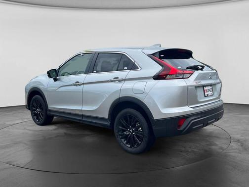Alloy Silver Metallic 2025 Mitsubishi Eclipse Cross LE