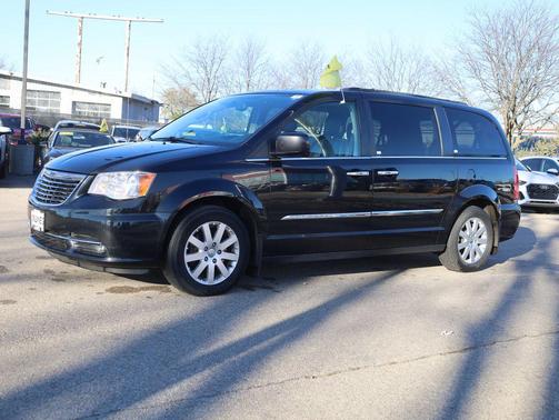 2015 Chrysler Town & Country Touring