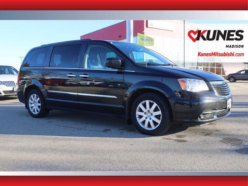 2015 Chrysler Town & Country Touring