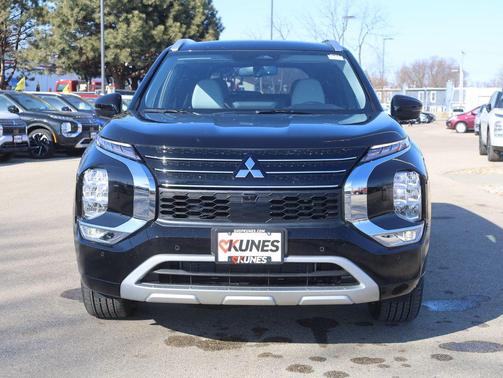 2025 Mitsubishi Outlander PHEV SEL