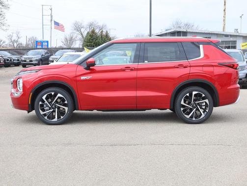 2025 Mitsubishi Outlander PHEV SEL