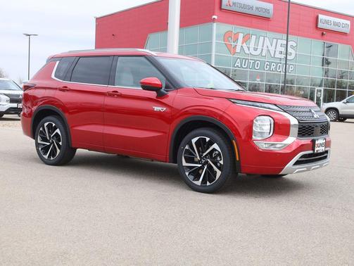 2025 Mitsubishi Outlander PHEV SEL