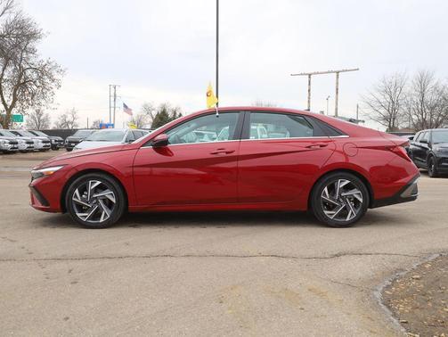 2025 Hyundai ELANTRA HEV Limited