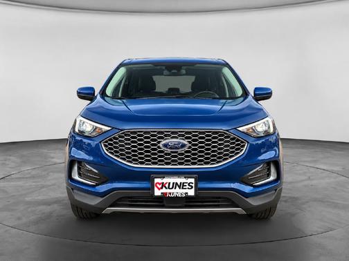 Blue Metallic 2023 Ford Edge SEL