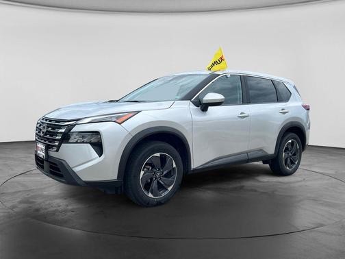 Brilliant Silver Metallic 2024 Nissan Rogue SV