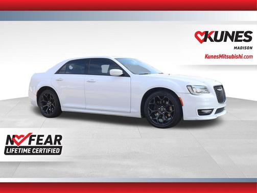 2020 Chrysler 300 S