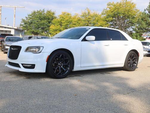 2020 Chrysler 300 S