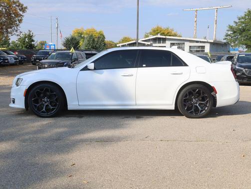 2020 Chrysler 300 S