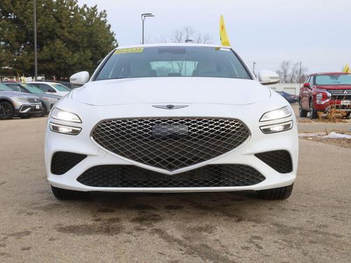 2024 Genesis G70 2.5T RWD