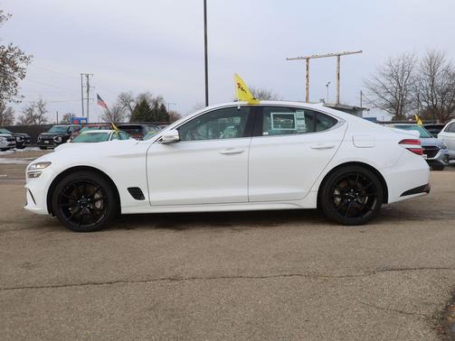 2024 Genesis G70 2.5T RWD