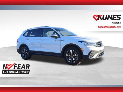 2024 Volkswagen Tiguan 2.0T SE 4MOTION