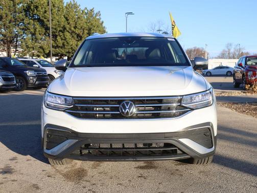 2024 Volkswagen Tiguan 2.0T SE 4MOTION