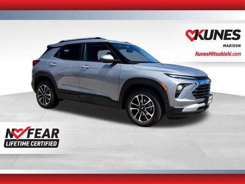 Sterling Gray Metallic 2025 Chevrolet Trailblazer LT