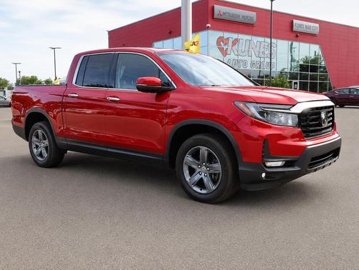 Radiant Red Metallic II 2023 Honda Ridgeline RTL-E