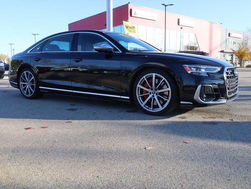 2023 Audi S8 4.0T