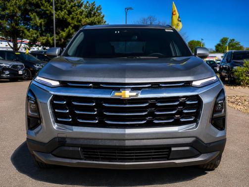 Sterling Gray Metallic 2025 Chevrolet Equinox 1LT