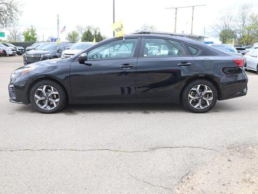 Aurora Black 2020 Kia Forte LXS
