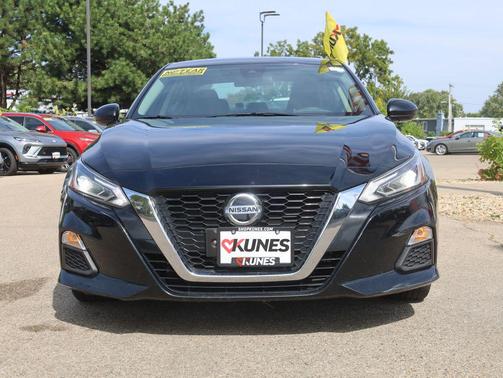 2022 Nissan Altima 2.5 SV