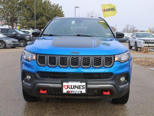 2025 Jeep Compass Trailhawk