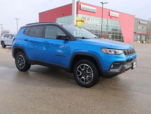 2025 Jeep Compass Trailhawk