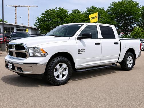 Bright White 2022 RAM 1500 Classic SLT