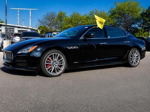 Black 2019 Maserati Quattroporte S Q4 GranLusso