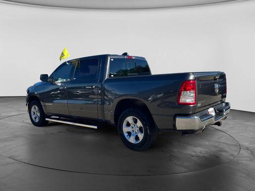 Granite Crystal Metallic Clearcoat 2019 RAM 1500 Big Horn