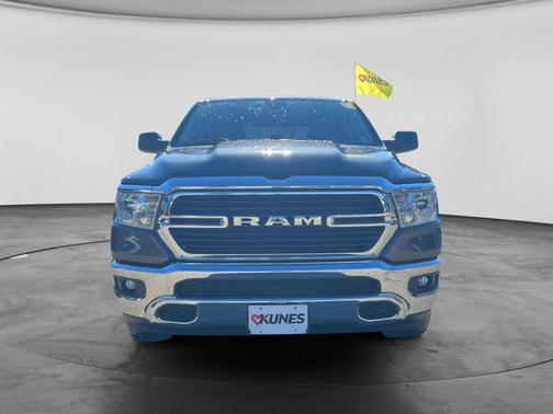 Granite Crystal Metallic Clearcoat 2019 RAM 1500 Big Horn