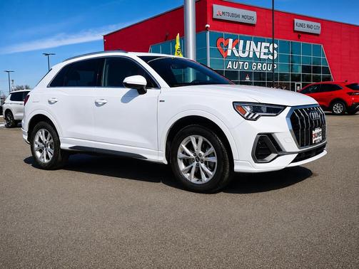 White 2024 Audi Q3 Premium 45 TFSI S line quattro Tiptronic