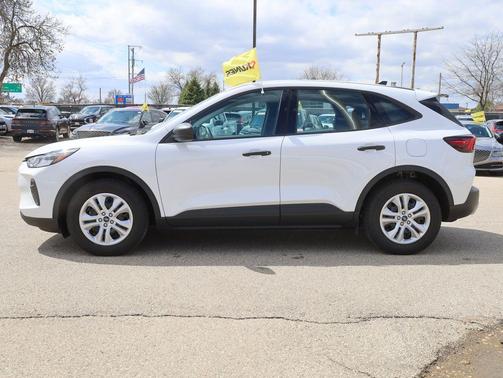 Oxford White 2023 Ford Escape SE