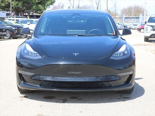 2022 Tesla Model 3 Standard Range