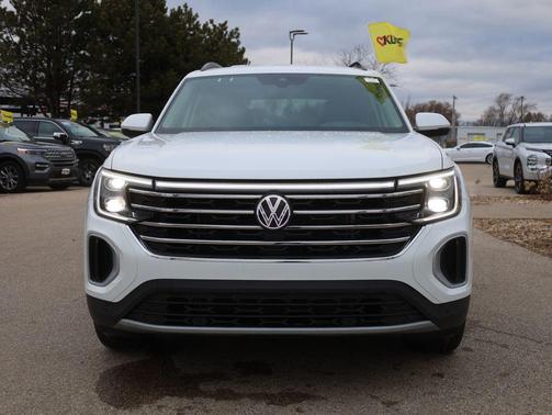 2025 Volkswagen Atlas 2.0T SE w/Technology 4MOTION