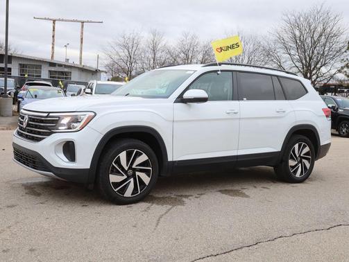 2025 Volkswagen Atlas 2.0T SE w/Technology 4MOTION