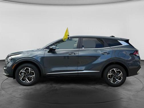 Gravity Gray 2024 Kia Sportage LX