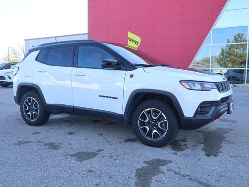 2025 Jeep Compass Trailhawk