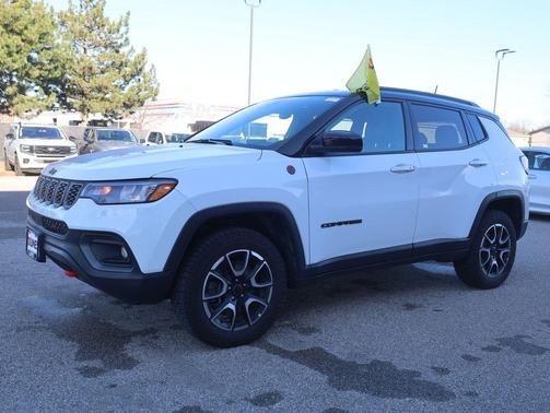 2025 Jeep Compass Trailhawk
