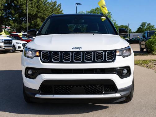 Bright White Clearcoat 2025 Jeep Compass Limited