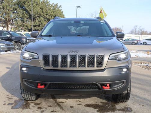 2020 Jeep Cherokee Trailhawk
