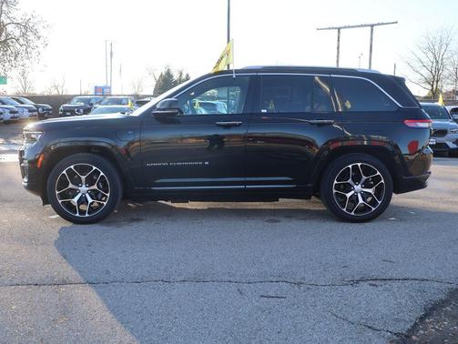 2022 Jeep Grand Cherokee 4xe Summit Reserve