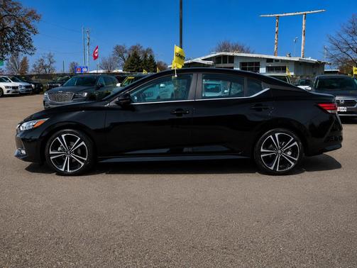 Super Black 2023 Nissan Sentra SR