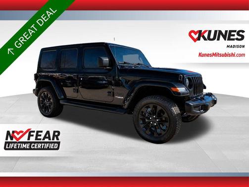 Black Clearcoat 2021 Jeep Wrangler Unlimited Sahara