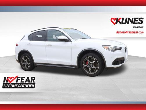 Alfa White 2022 Alfa Romeo Stelvio Ti