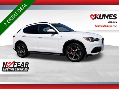 Alfa White 2022 Alfa Romeo Stelvio Ti