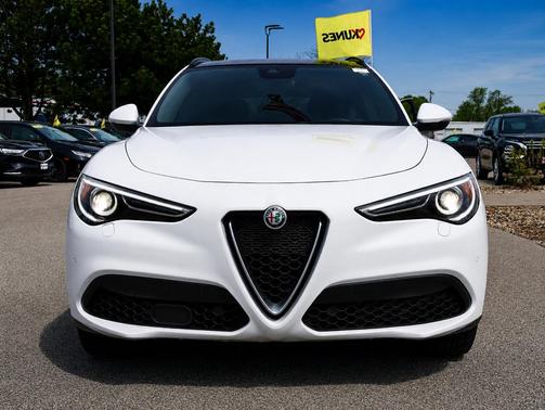 Alfa White 2022 Alfa Romeo Stelvio Ti