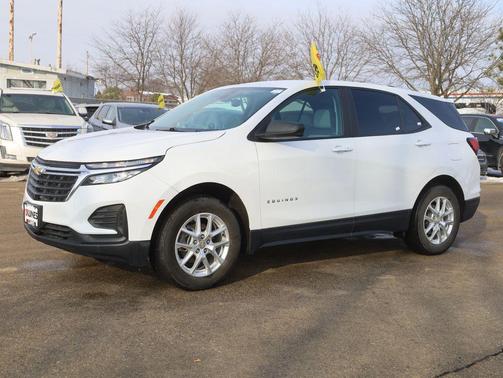2022 Chevrolet Equinox LS