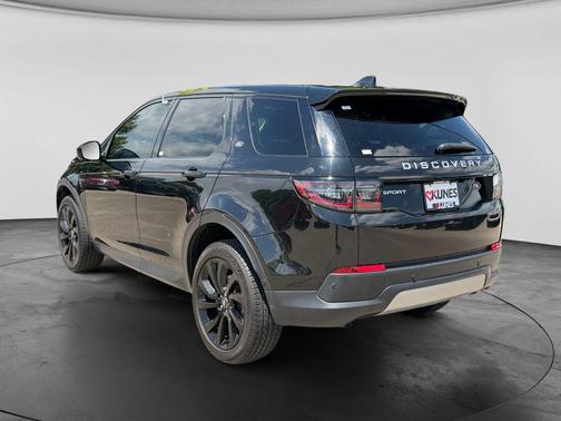 Santorini Black Metallic 2021 Land Rover Discovery Sport S