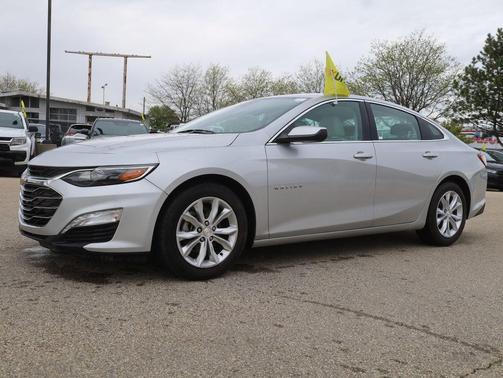 Silver Ice Metallic 2020 Chevrolet Malibu FWD LT