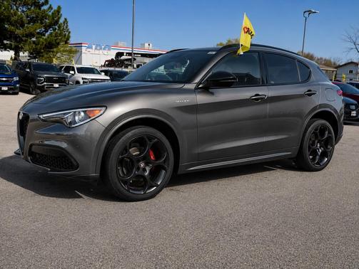 Vesuvio Gray Metallic 2023 Alfa Romeo Stelvio Veloce AWD