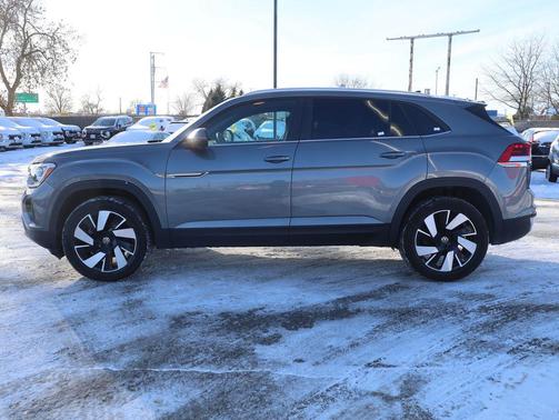 2025 Volkswagen Atlas Cross Sport 2.0T SE w/Technology 4MOTION